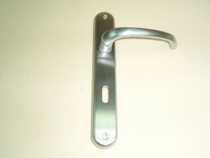 Дръжка ALEX обикновен ключ 70мм.цвят- сатиниран хром.Разпродажба.